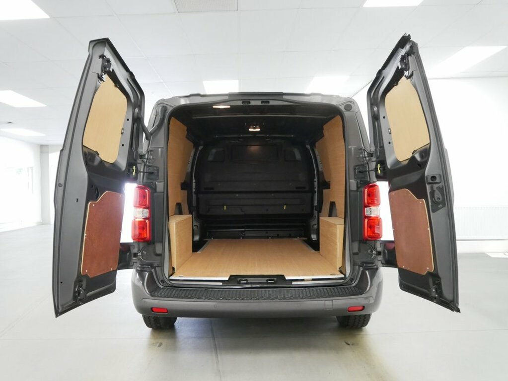 Vauxhall Vivaro 1.5L Turbo D 2700 Sportive Panel Van 6Dr Ma MJ22AVM Grey #2