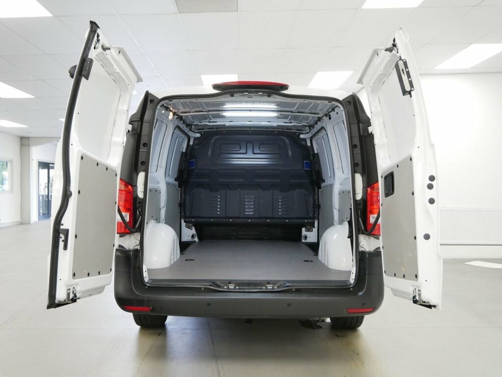 Mercedes-Benz Vito 2L 2.0 114 Cdi Progressive Panel Van G- White #2