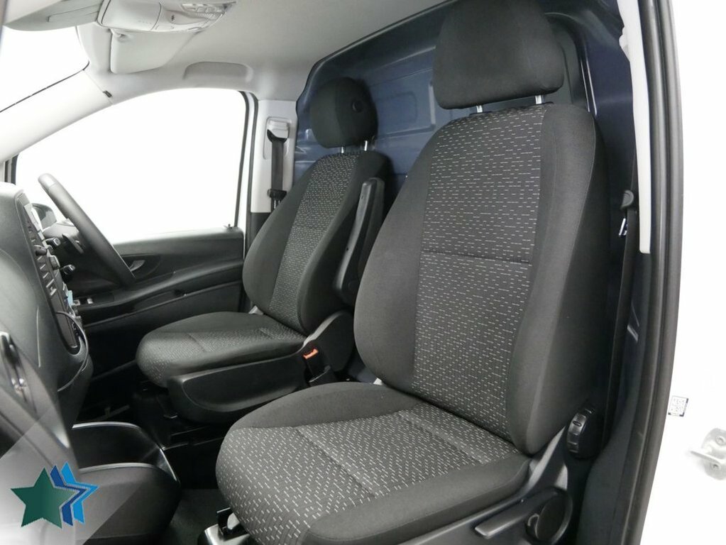 Mercedes-Benz Vito 2L 2.0 114 Cdi Progressive Panel Van G- White #4
