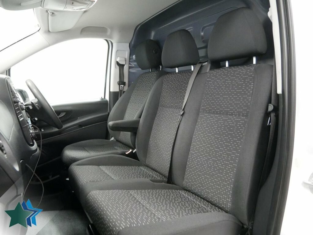 Mercedes-Benz Vito 2L 2.0 114 Cdi Progressive Panel Van G- White #3