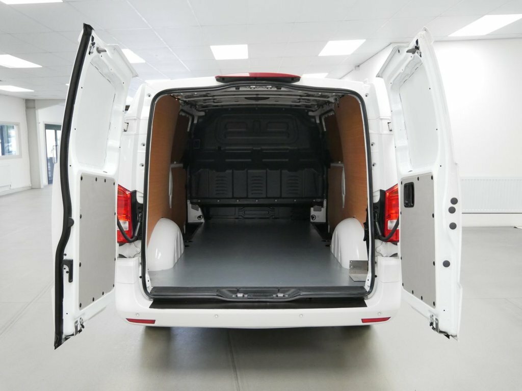 Mercedes-Benz Vito 2L 2.0 114 Cdi Progressive Panel Van G- White #2