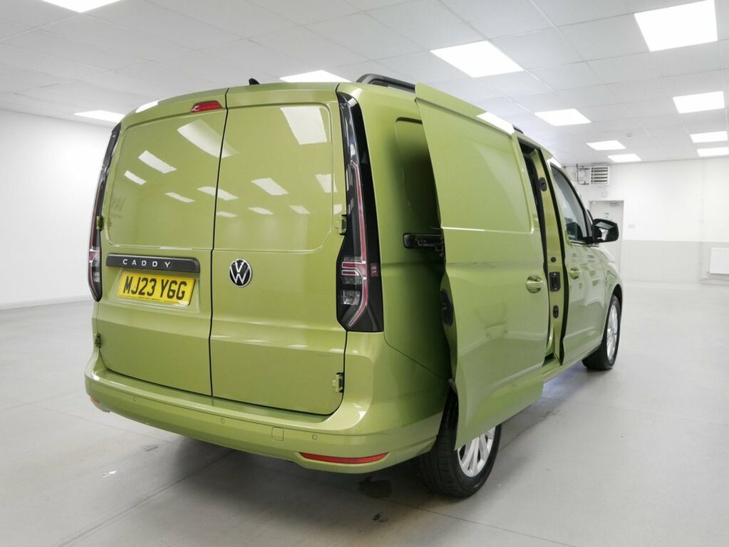 Volkswagen Caddy Maxi 2L Null Black #25