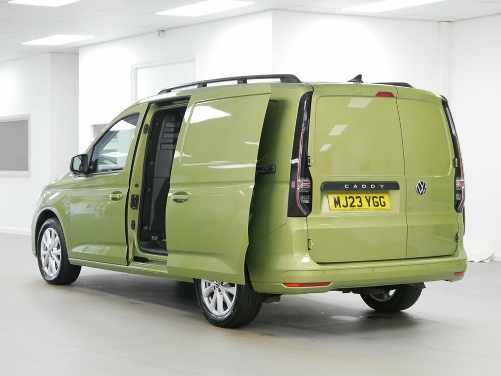 Volkswagen Caddy Maxi 2L Null Black #24