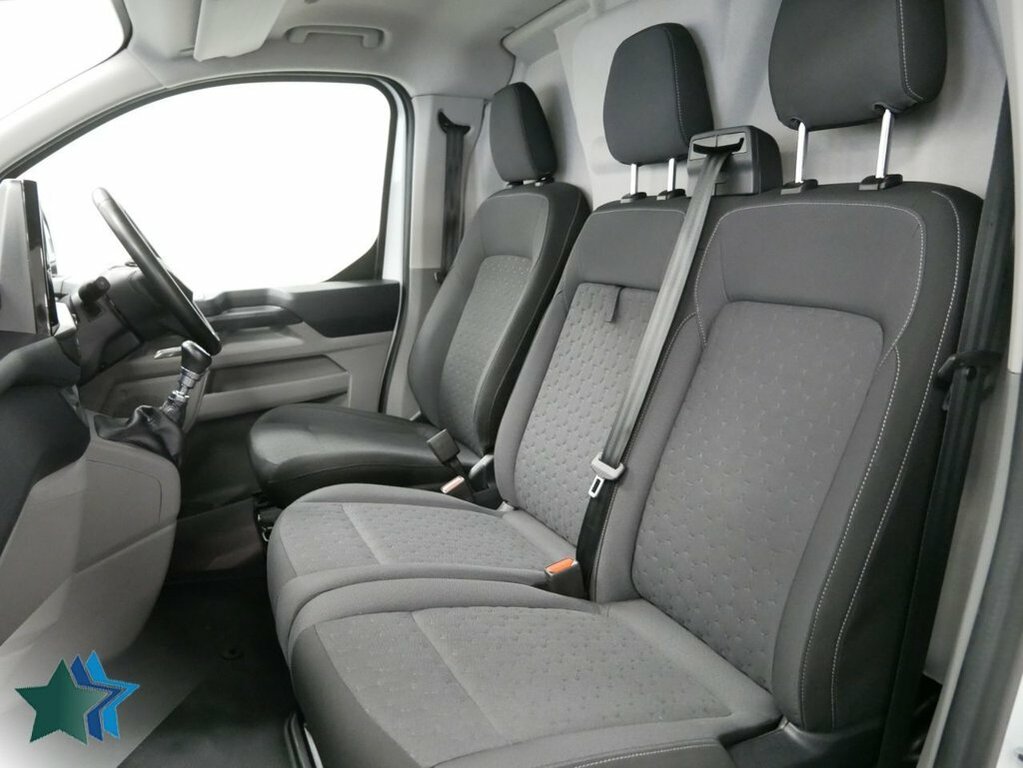 Ford Transit Custom 2L 2.0 320 Ecoblue Limited Panel Van Ma BJ74GOU White #4