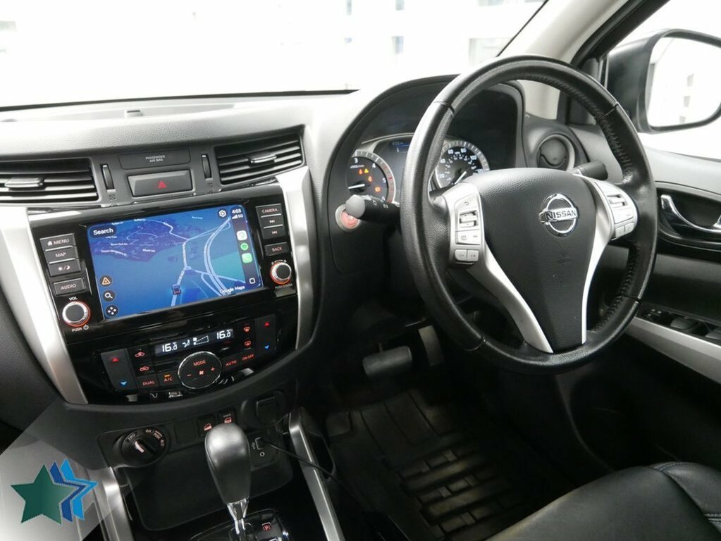 Nissan Navara 2.3L Dci N-guard Pickup Double Cab Grey #4