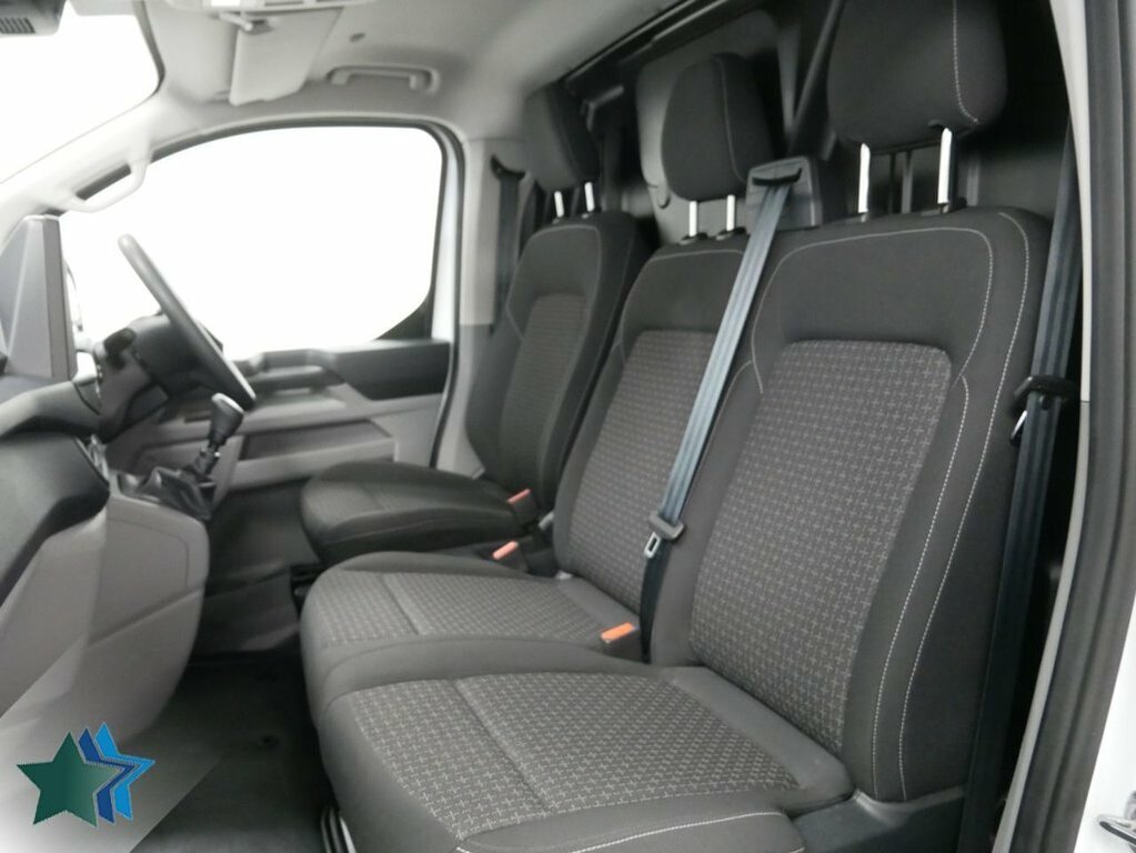 Ford Transit Custom 2L 2.0 320 Ecoblue Trend Panel Van Manu HV75WFA White #4