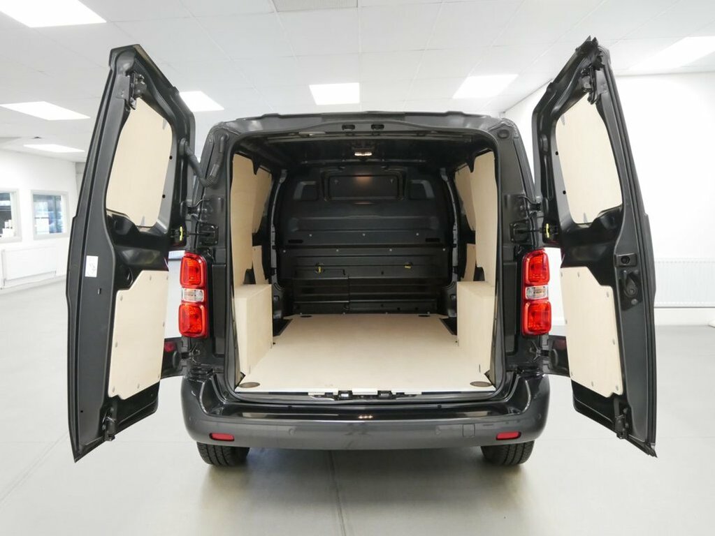 Toyota PROACE 2L 2.0D Sport Medium Panel Van 6Dr Mwb Grey #5
