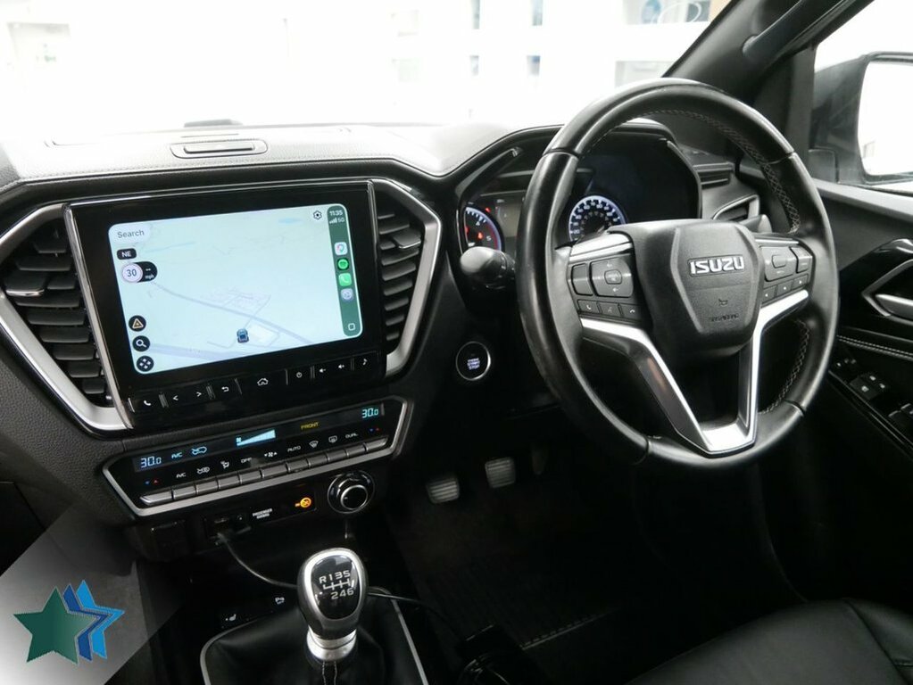 Isuzu D-Max 1.9L Td V-cross Pickup Double Cab Manua White #5
