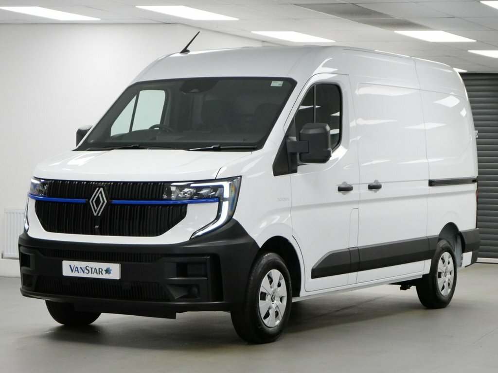 Renault Master Mpv White