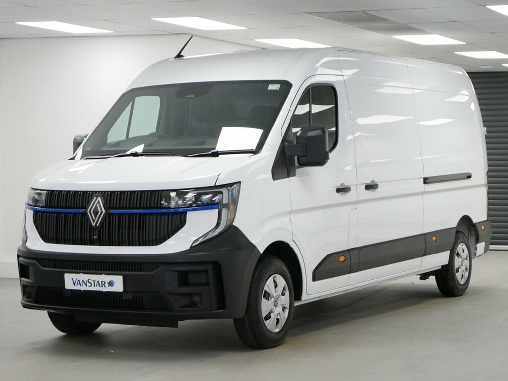 Renault Master Mpv White