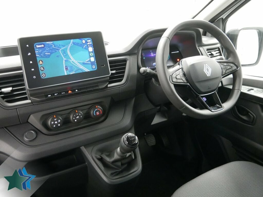 Renault Trafic Mpv White #2