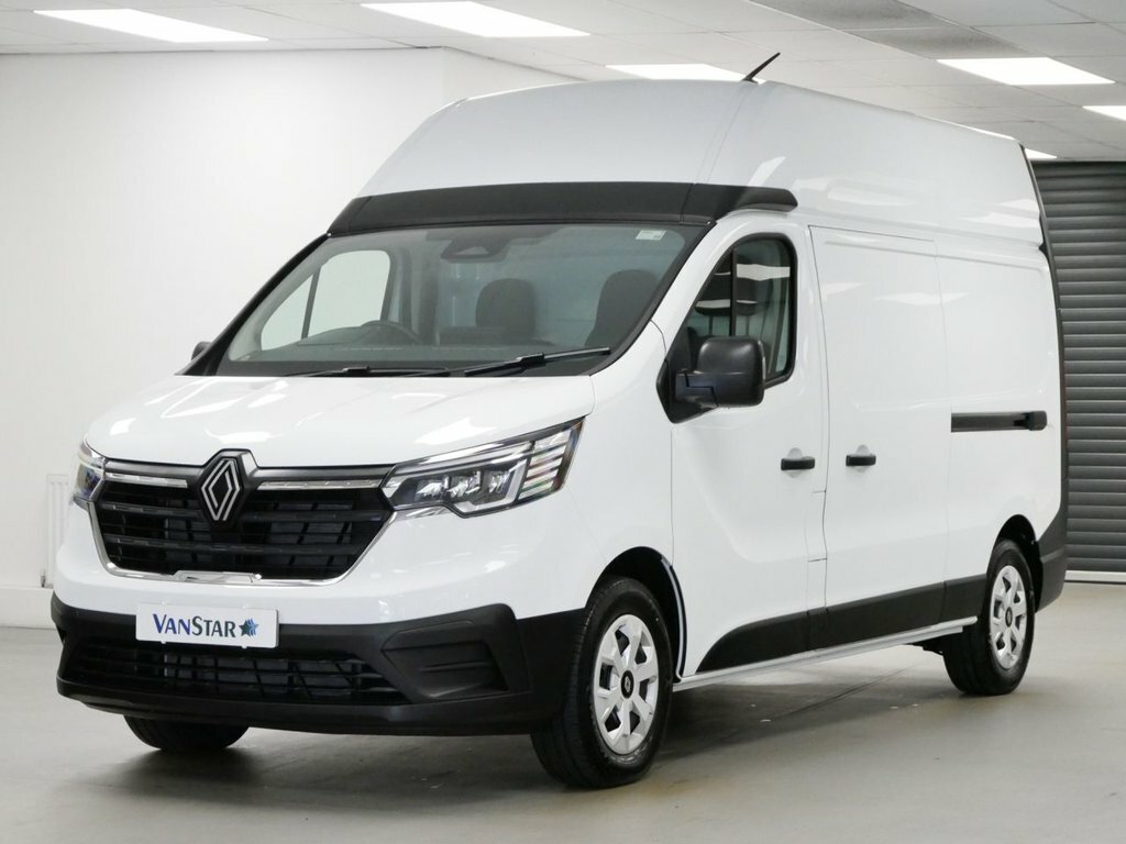 Renault Trafic Mpv White