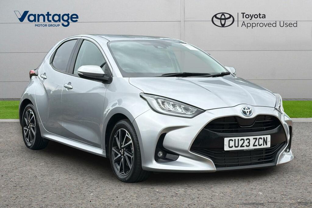 Toyota Yaris 1.5 Vvt-h Design E-cvt Euro 6 Ss Silver