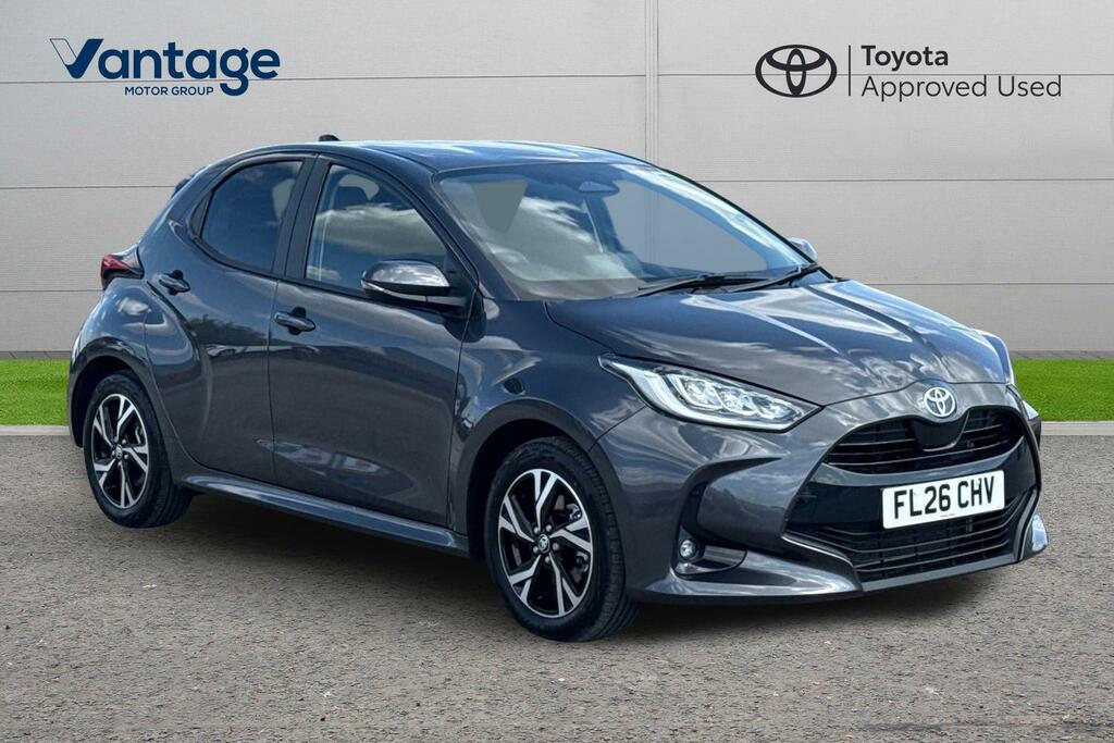 Toyota Yaris 1.5 Vvt-h Design E-cvt Euro 6 Ss Grey