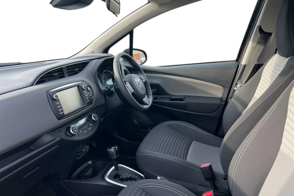 Toyota Yaris 1.5 Vvt-h Icon Tech E-cvt Euro 6 Ss PN69KZB Grey #5