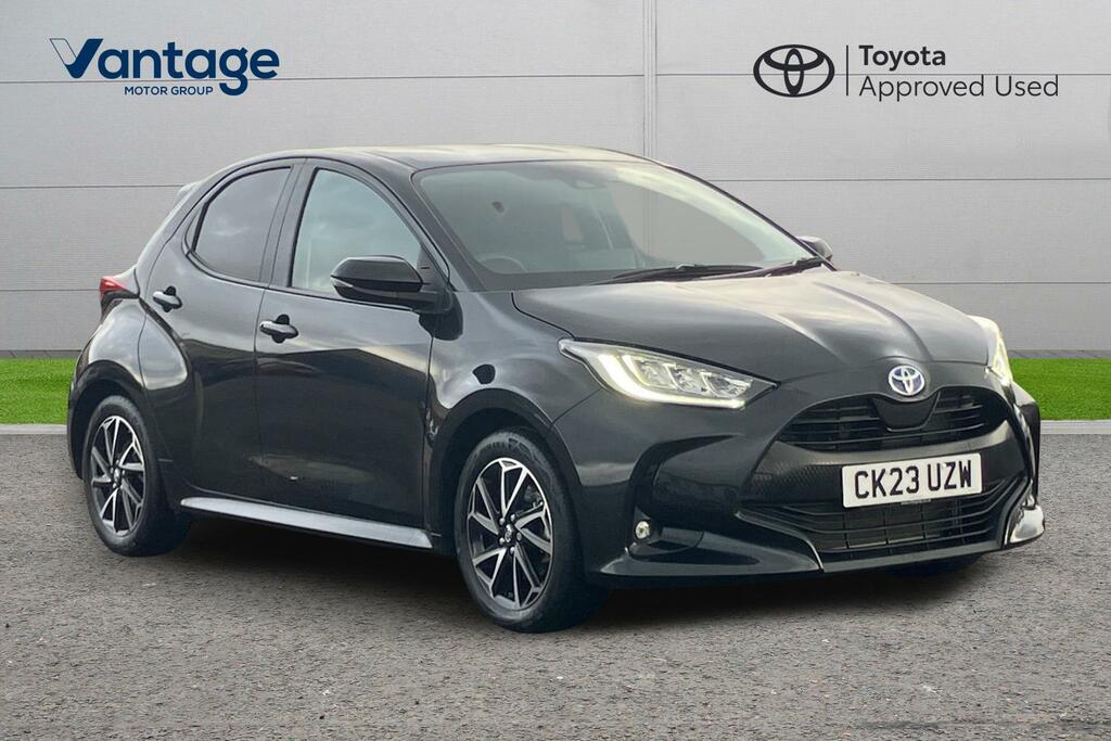 Toyota Yaris 1.5 Vvt-h Design E-cvt Euro 6 Ss Black