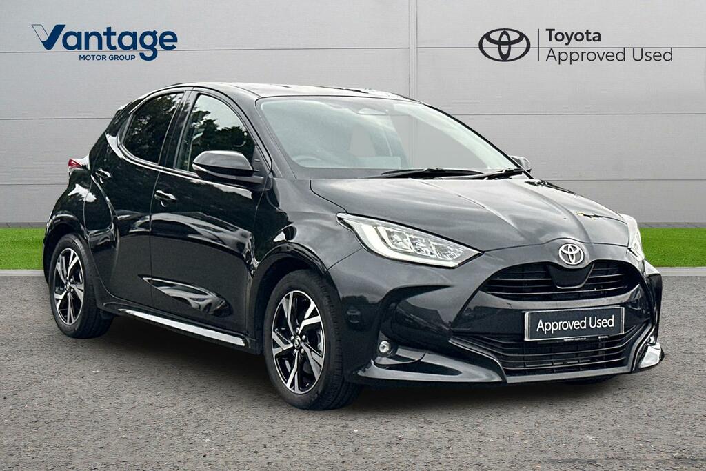 Toyota Yaris 1.5 Vvt-h Design E-cvt Euro 6 Ss Black