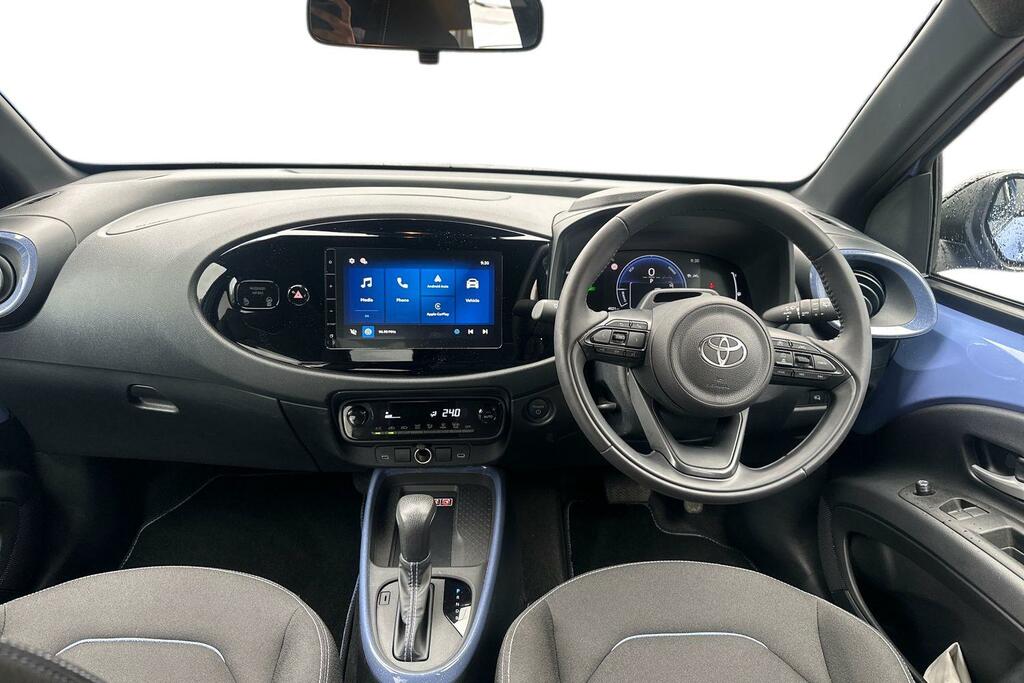 Toyota Aygo X 1.5H 49Kwh Design Cvt Euro 6 Ss Blue #6