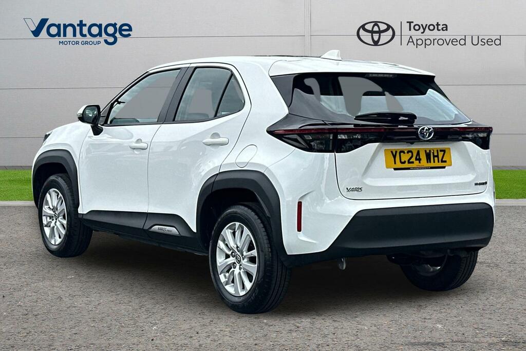 Toyota Yaris Cross 1.5 Vvt-h Icon E-cvt Euro 6 Ss White #4