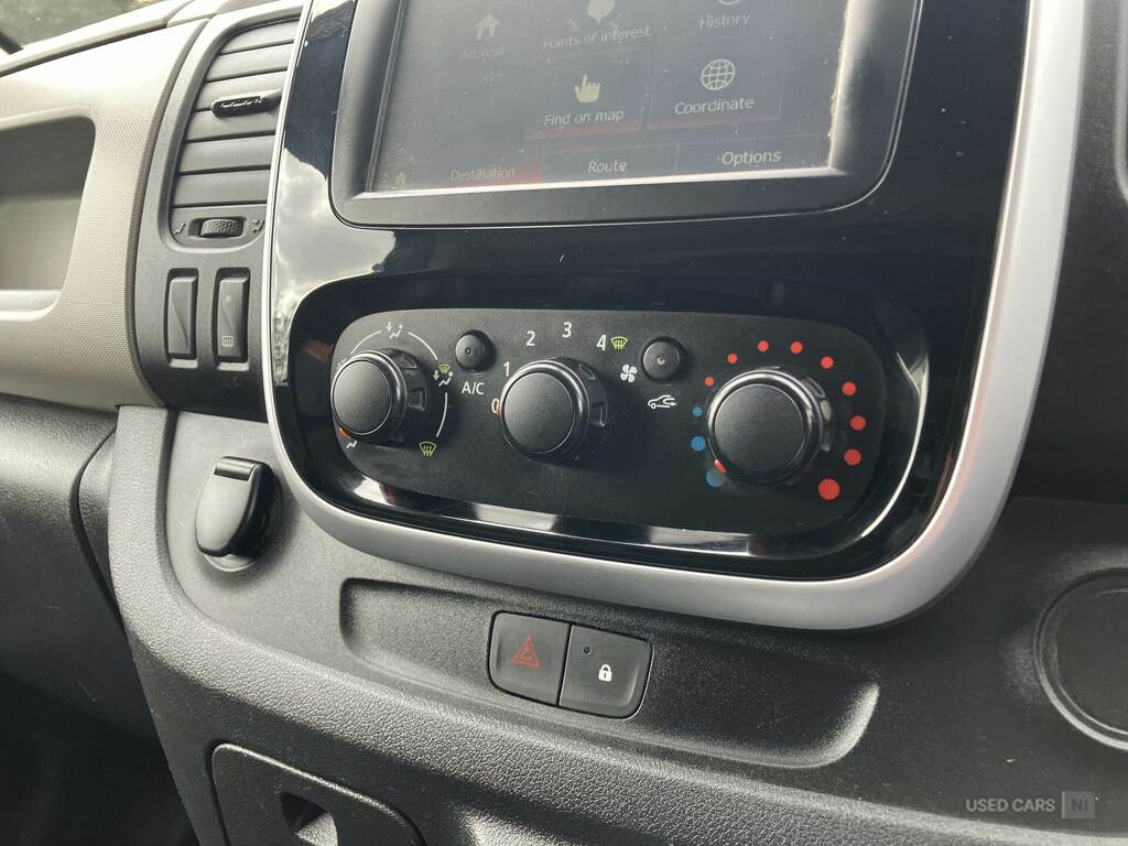 Renault Trafic White #11
