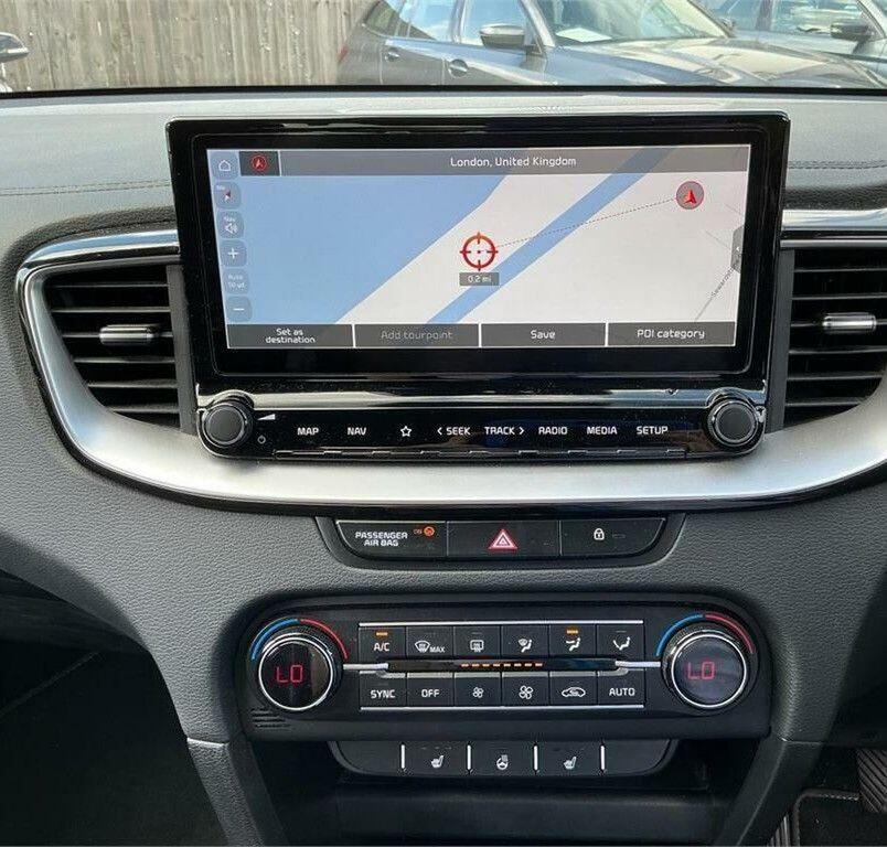 Kia Xceed 2 White #7