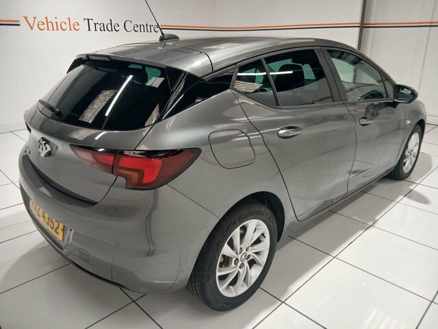 Vauxhall Astra 1.5 Turbo D Business Edition Nav Hatchback Die Grey #6