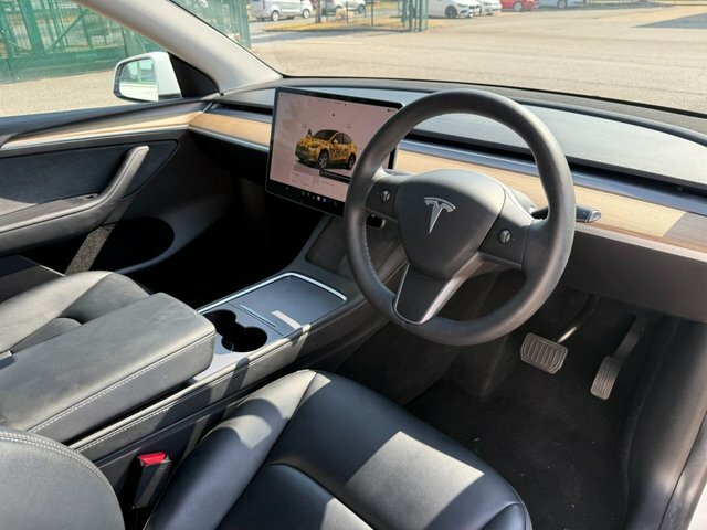 Tesla Model Y 2022 Dual Motor Long Range Suv NJ72VHA White #2