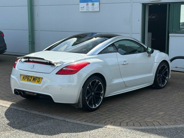 Peugeot RCZ 2012 2.0 Hdi Gt Coupe Euro 5 16 White #2