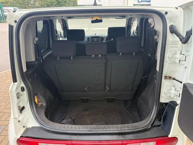 Nissan Cube Cube Kaizen White #13