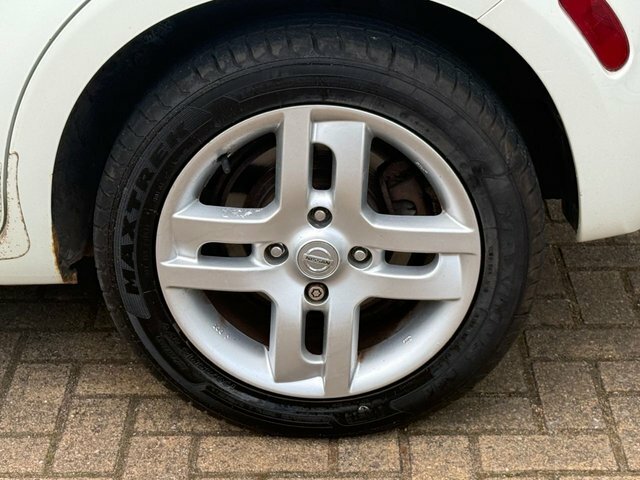 Nissan Cube Cube Kaizen White #7