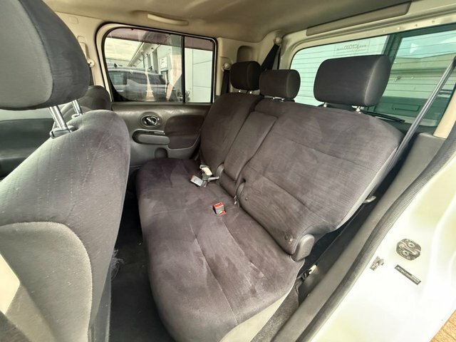 Nissan Cube Cube Kaizen White #15