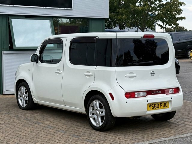Nissan Cube Cube Kaizen White #23
