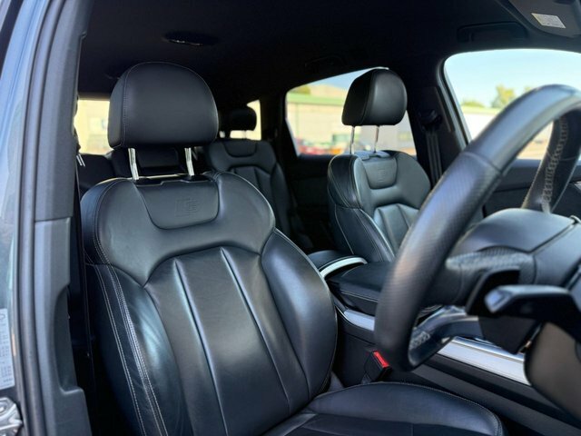 Audi Q7 S Line Black #18