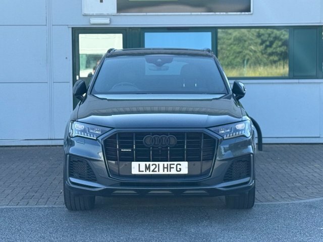 Audi Q7 S Line Black #33