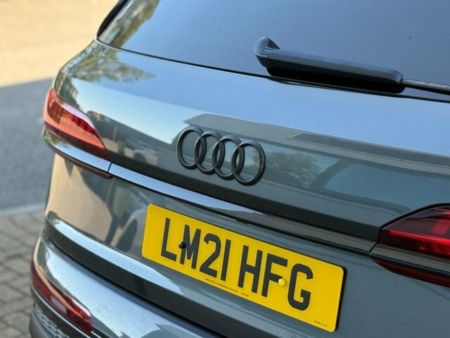 Audi Q7 S Line Black #28