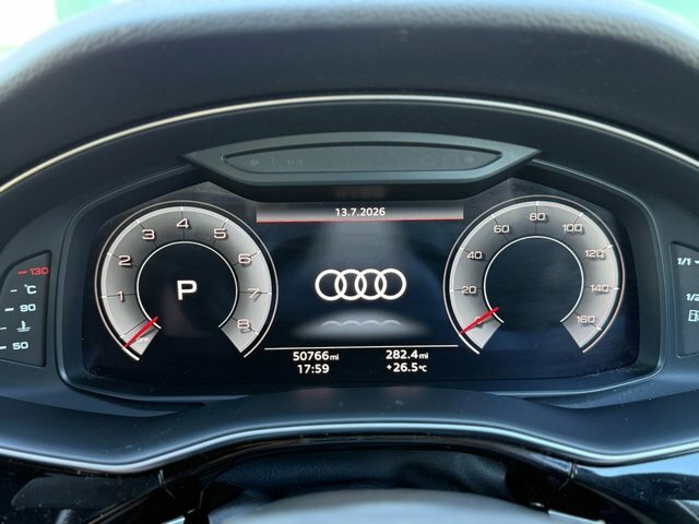 Audi Q7 S Line Black #13