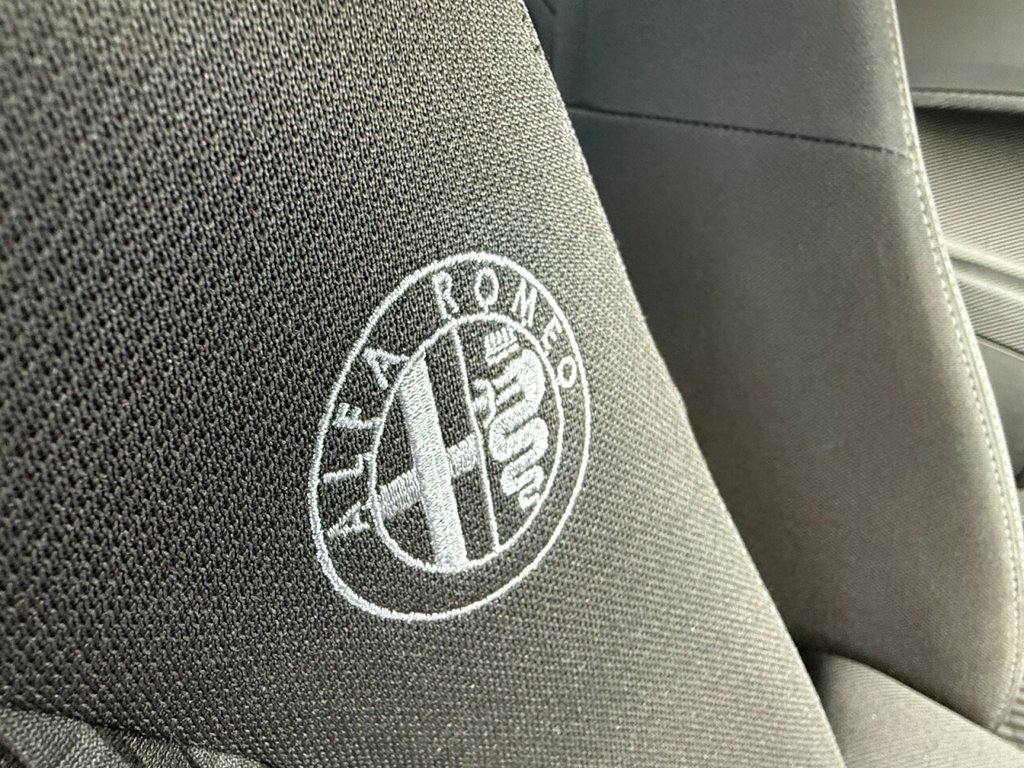 Alfa Romeo MiTo Hatchback  #15
