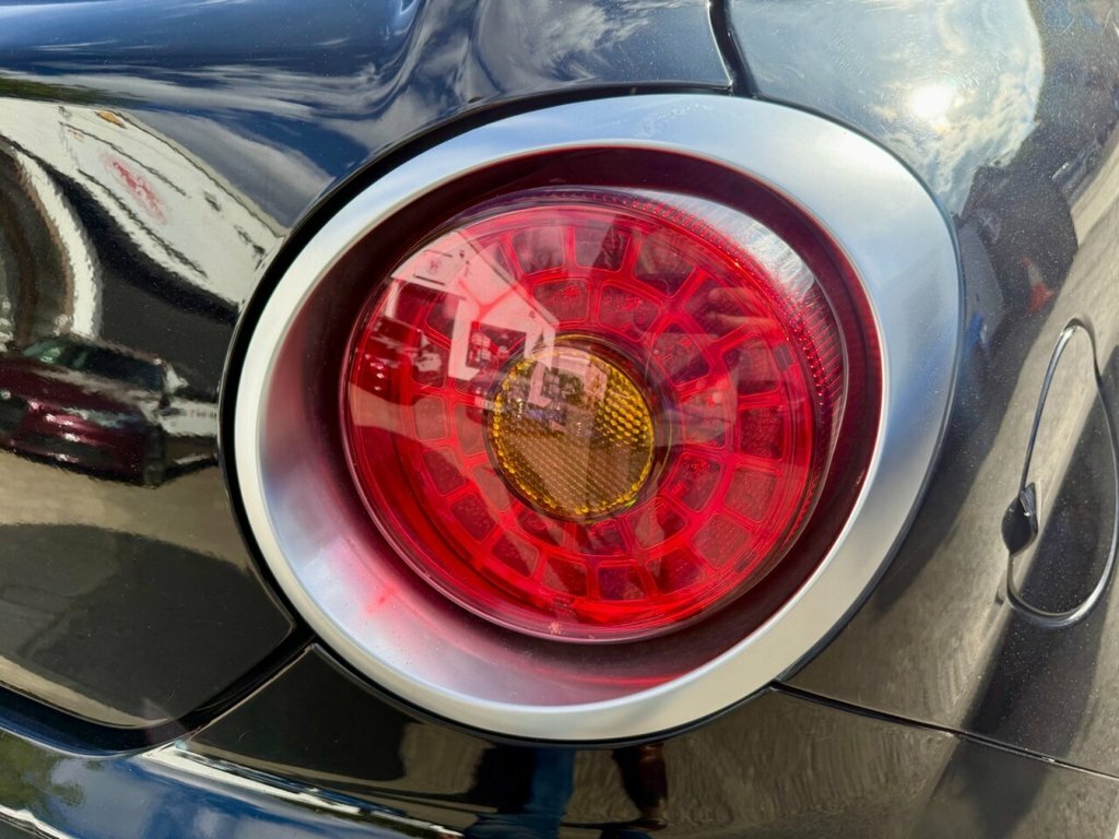 Alfa Romeo MiTo Hatchback  #24