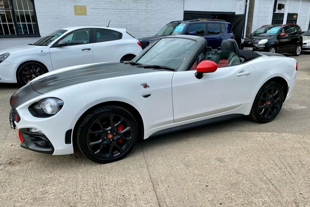 Abarth 124 Spider Convertible YW17AOC White #5