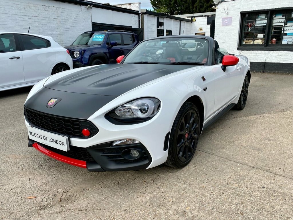 Abarth 124 Spider Convertible YW17AOC White #4