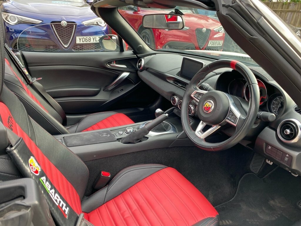 Abarth 124 Spider Convertible YW17AOC White #3