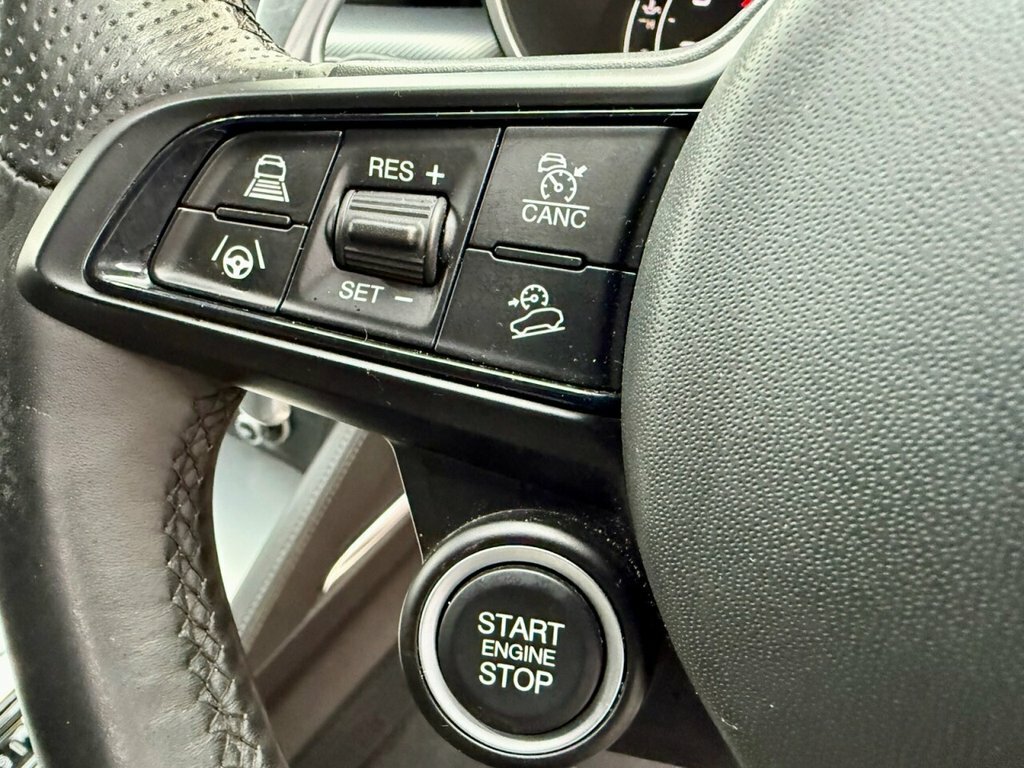 Alfa Romeo Stelvio Suv Red #8