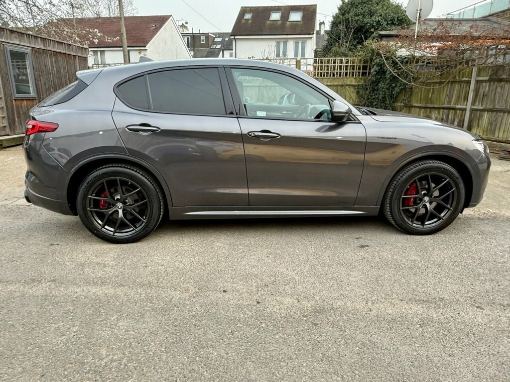 Alfa Romeo Stelvio Suv Red #32