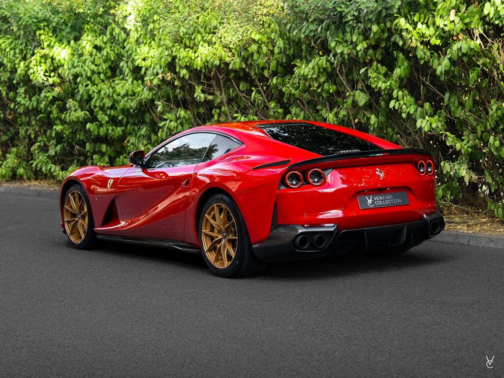 Ferrari 812 Superfast Superfast Red #5