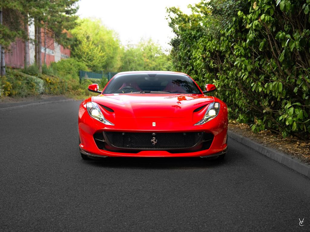 Ferrari 812 Superfast Superfast Red #2