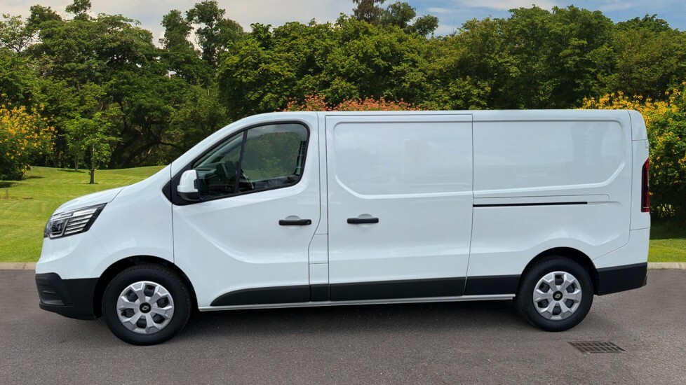 Renault Trafic Advance White #4