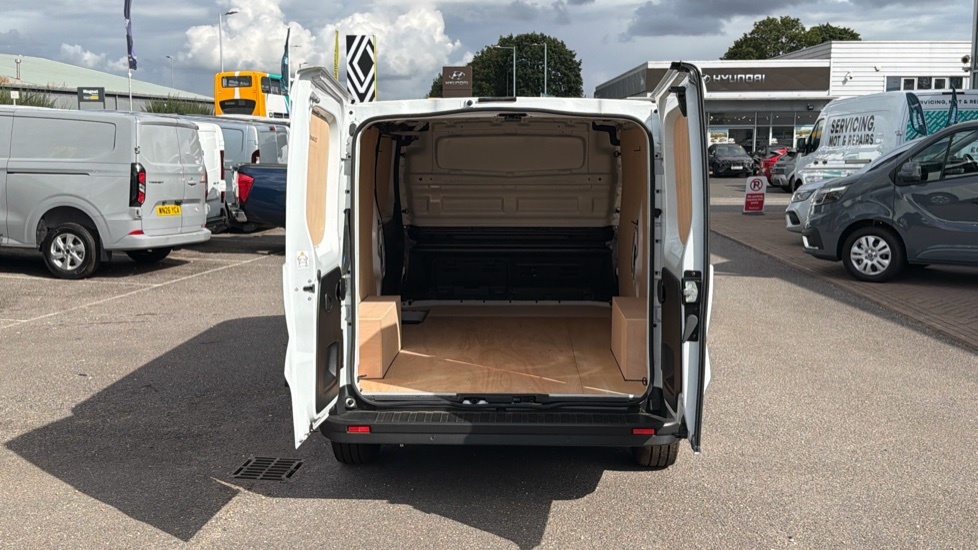 Renault Trafic Advance White #3
