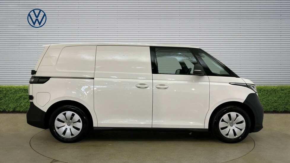 Volkswagen ID.Buzz Commerce White #4