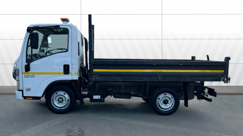 Isuzu  Diesel LP23ZYX White #3