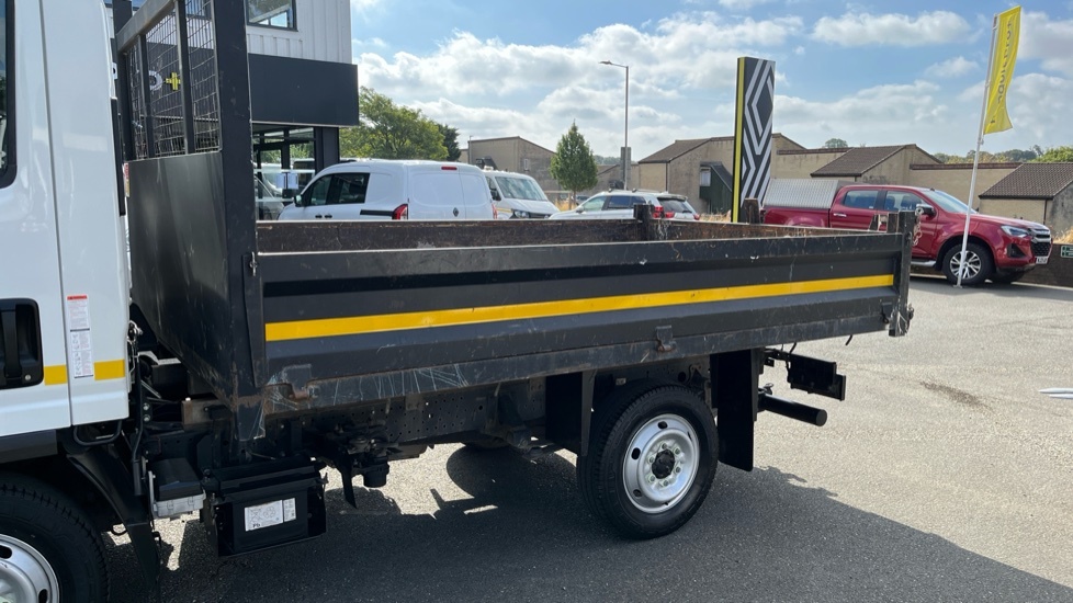 Isuzu  Diesel LP23ZYX White #4